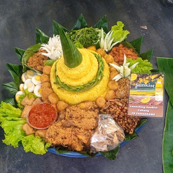 nasi tumpeng graha raya