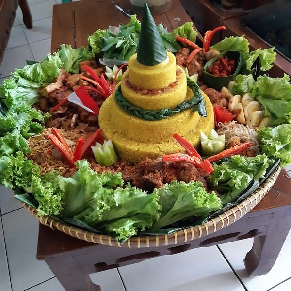 nasi tumpeng banjar wijaya