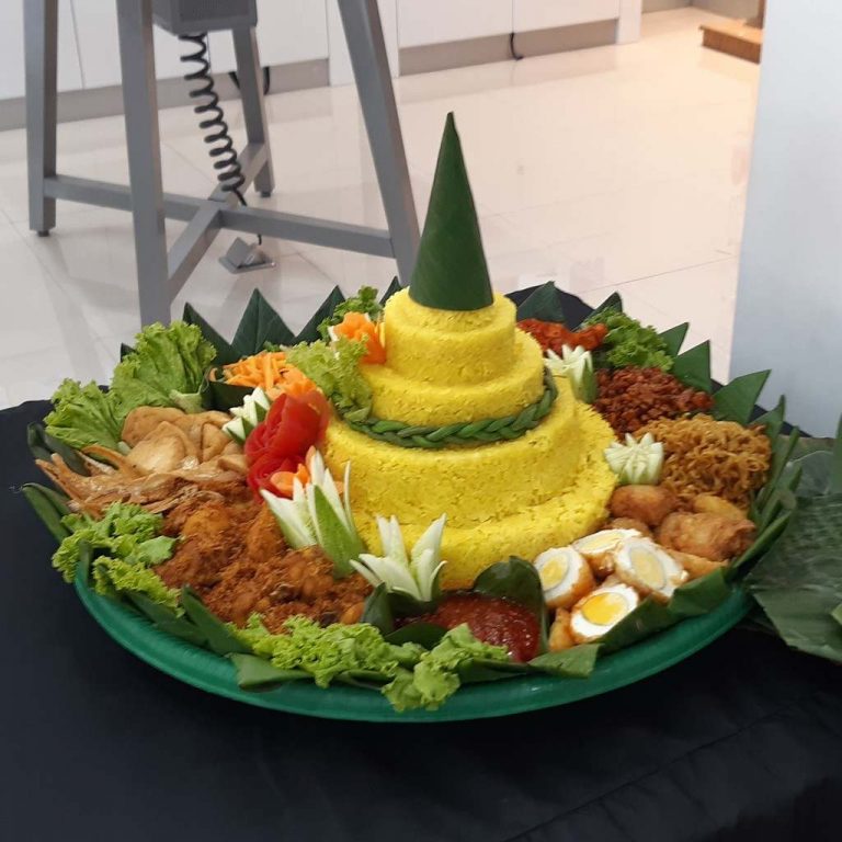 nasi tumpeng tangerang