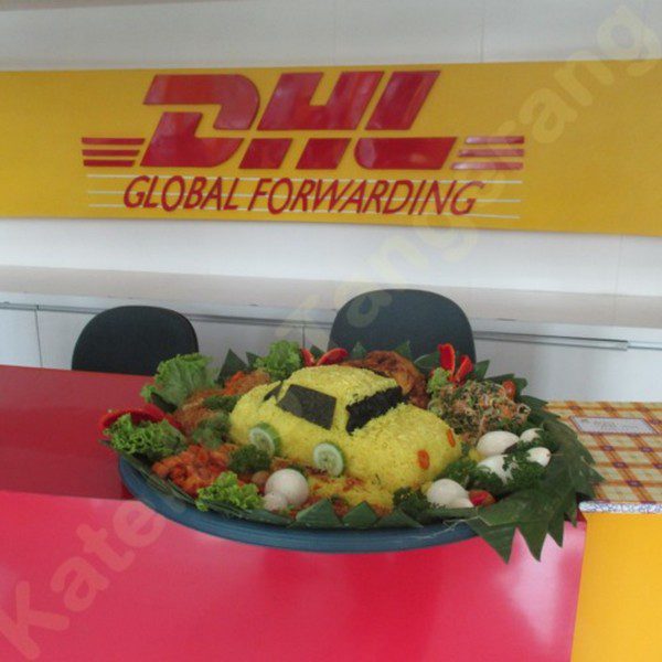 nasi tumpeng mobil