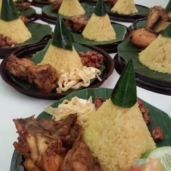 nasi tumpeng tangerang